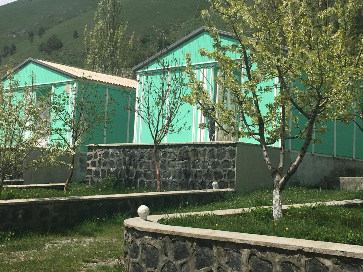 Edem Sevan Bagian luar foto