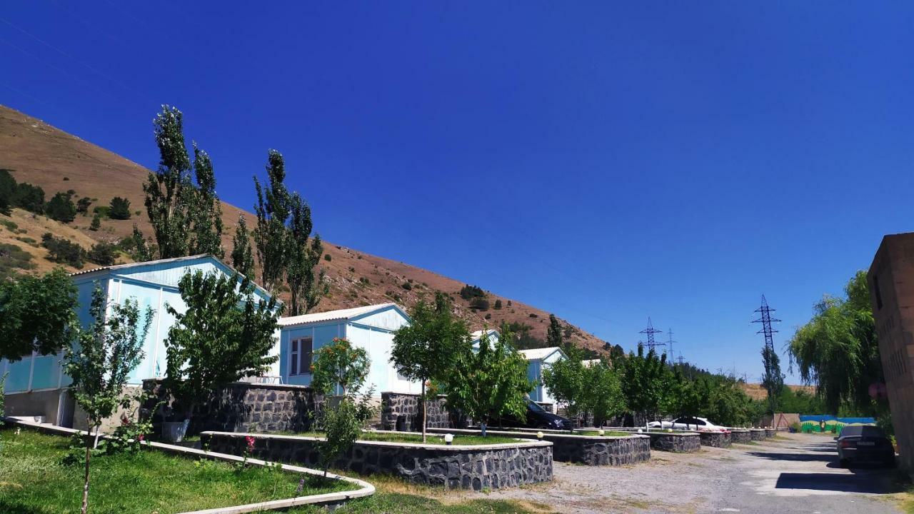 Edem Sevan Bagian luar foto