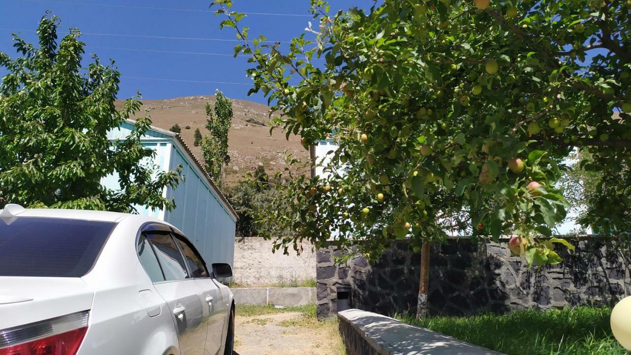 Edem Sevan Bagian luar foto
